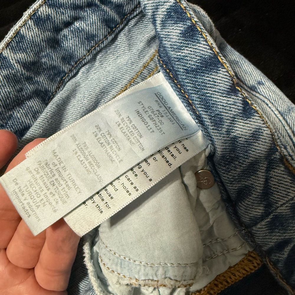 Good American Distressed Straight Leg Jeans Light Wash Size 10 / 30 Raw Hem - Picture 7 of 10